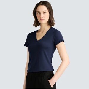 NWT Unbound Merino Women's Navy V-Neck T-Shirt
